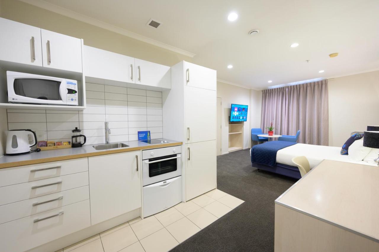 U Residence Hotel Веллингтон Экстерьер фото